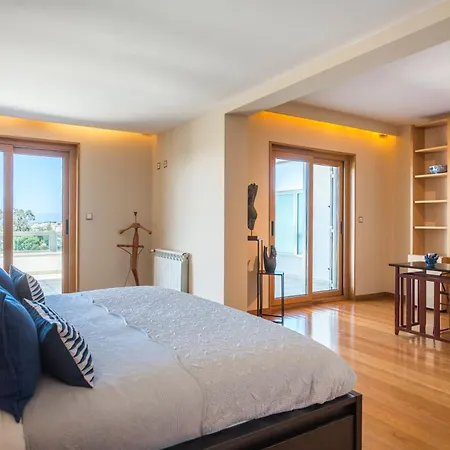 Queens By Cadenzalux Apartment *